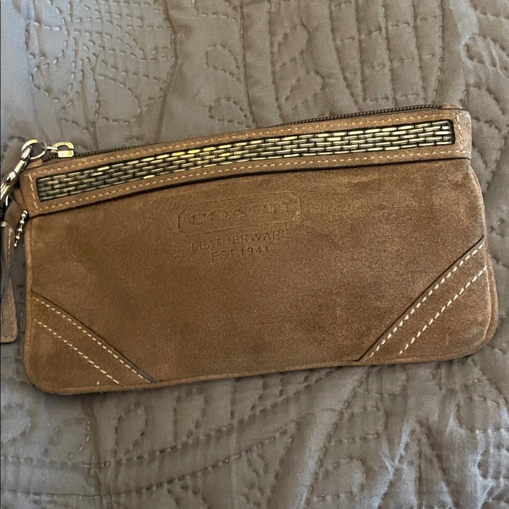 Coach Tan Suede Satchel with Gold Accents and Matching Wallet - Picture 11 of 12